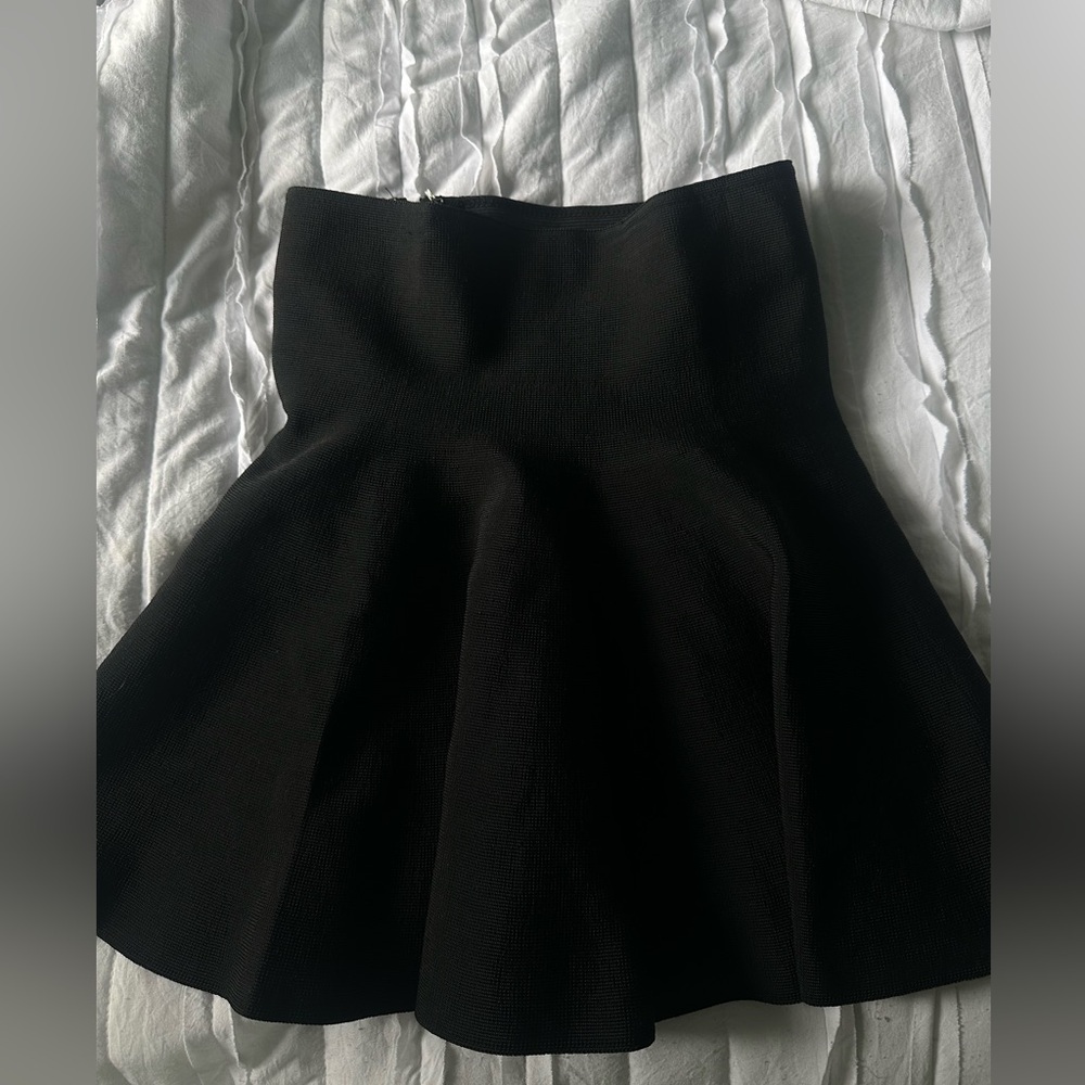 Aritzia black Gilbert skirt